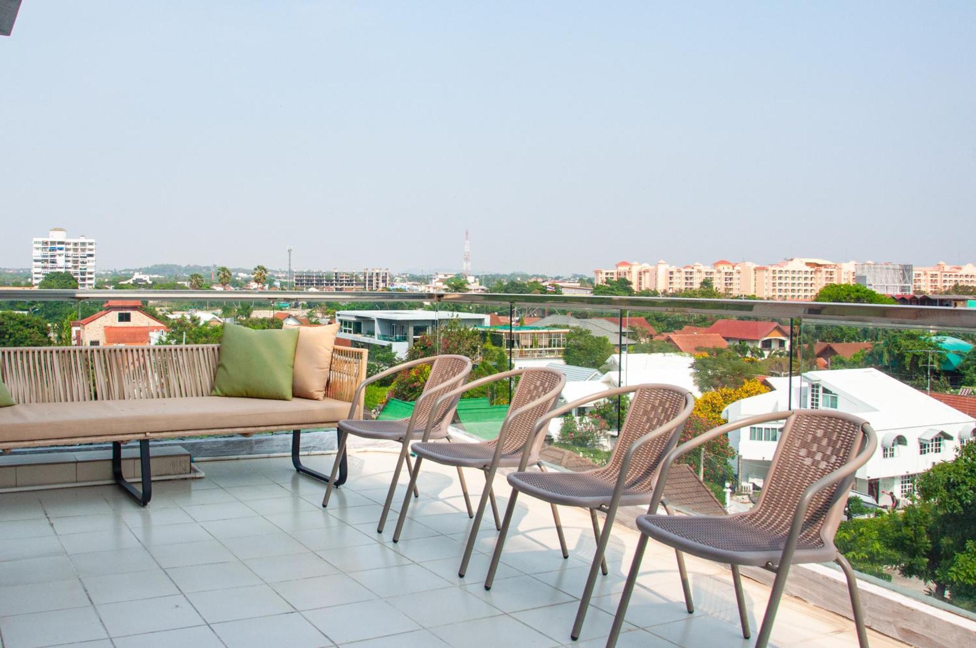 Ht9 Hotel Jomtien Beach Extérieur photo