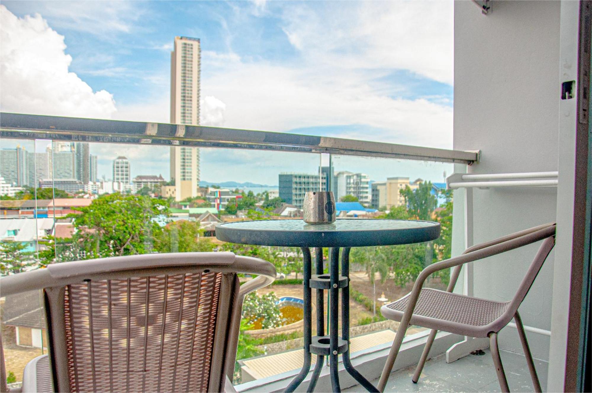 Ht9 Hotel Jomtien Beach Extérieur photo